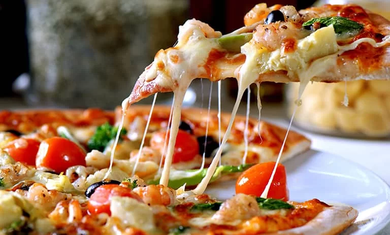 ۸ نوع طرز تهیه پیتزا خانگی